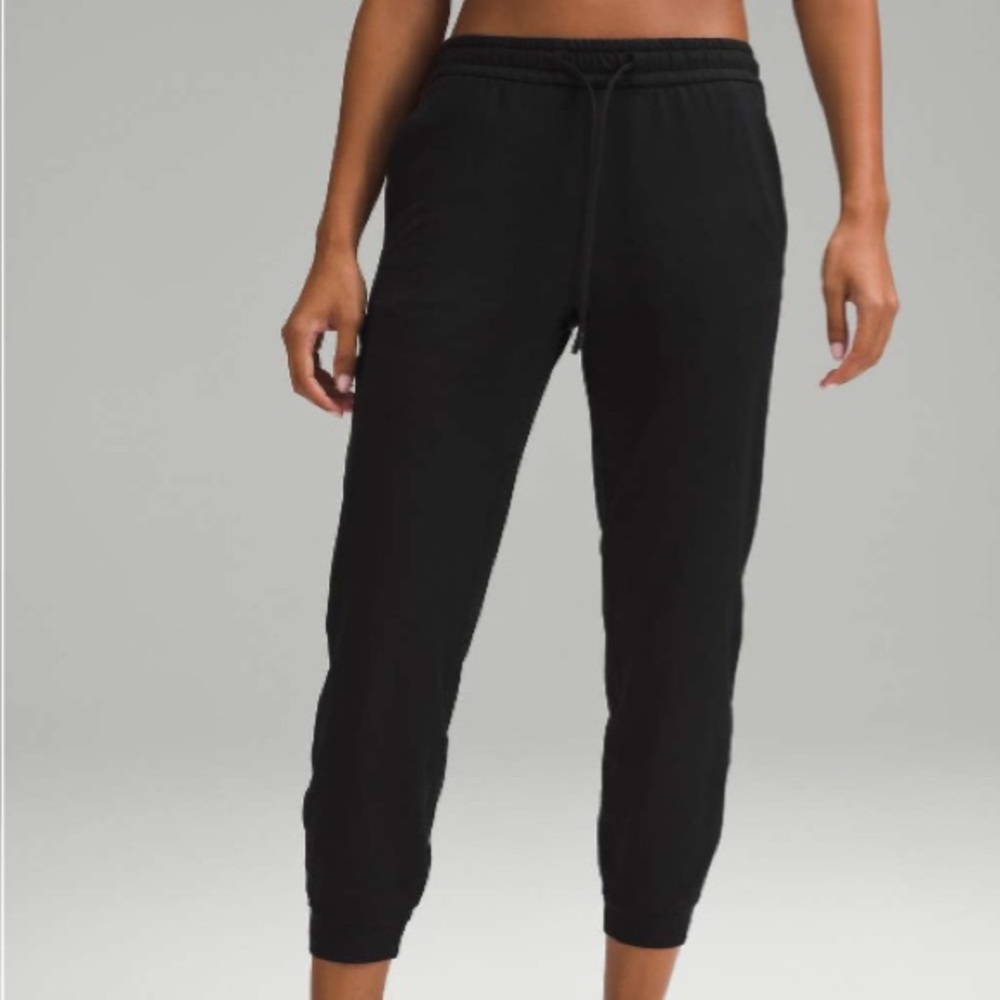Lululemon Black Soft Jersey Classic-Fit Mid-Rise Jogger | Size 4, 25” Inseam